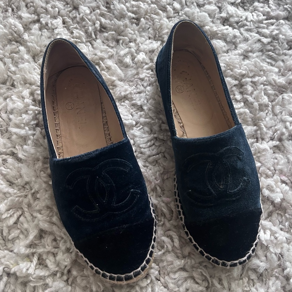 Chanel Velvet Espadrille Flats in Navy & Black